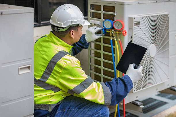 Professional Hvac technician working in Little Creek, DE
